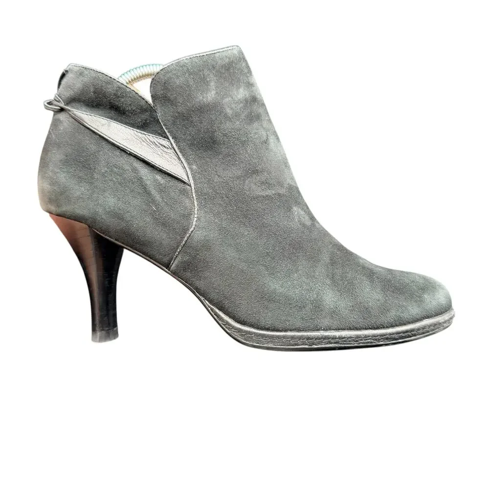 Sofft Black Suede Ankle Booties 8.5 Heeled Boot Zip Leather Trim Bow Detail